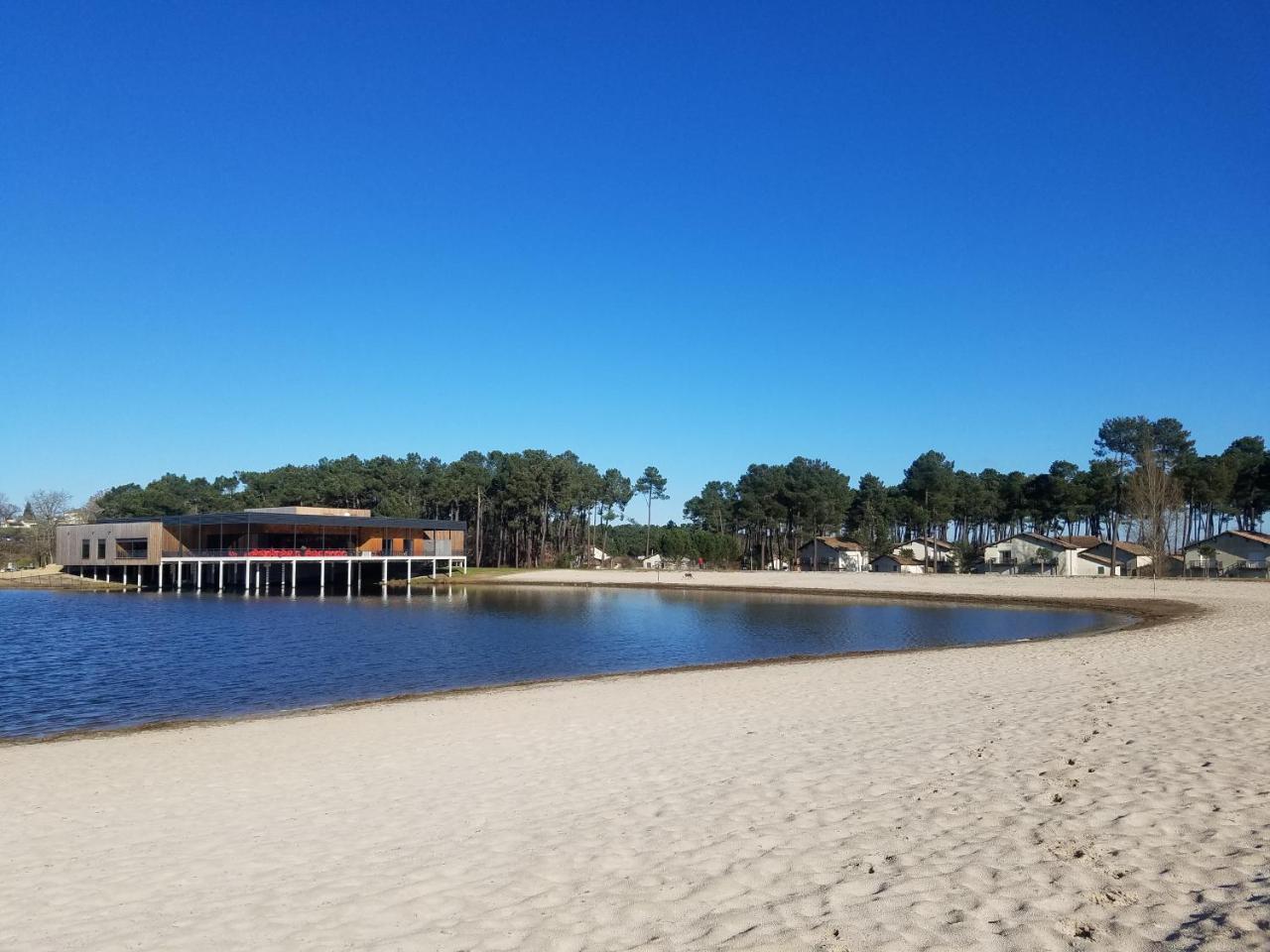 L'Hotel Du Lac 卡斯特尔雅卢 外观 照片